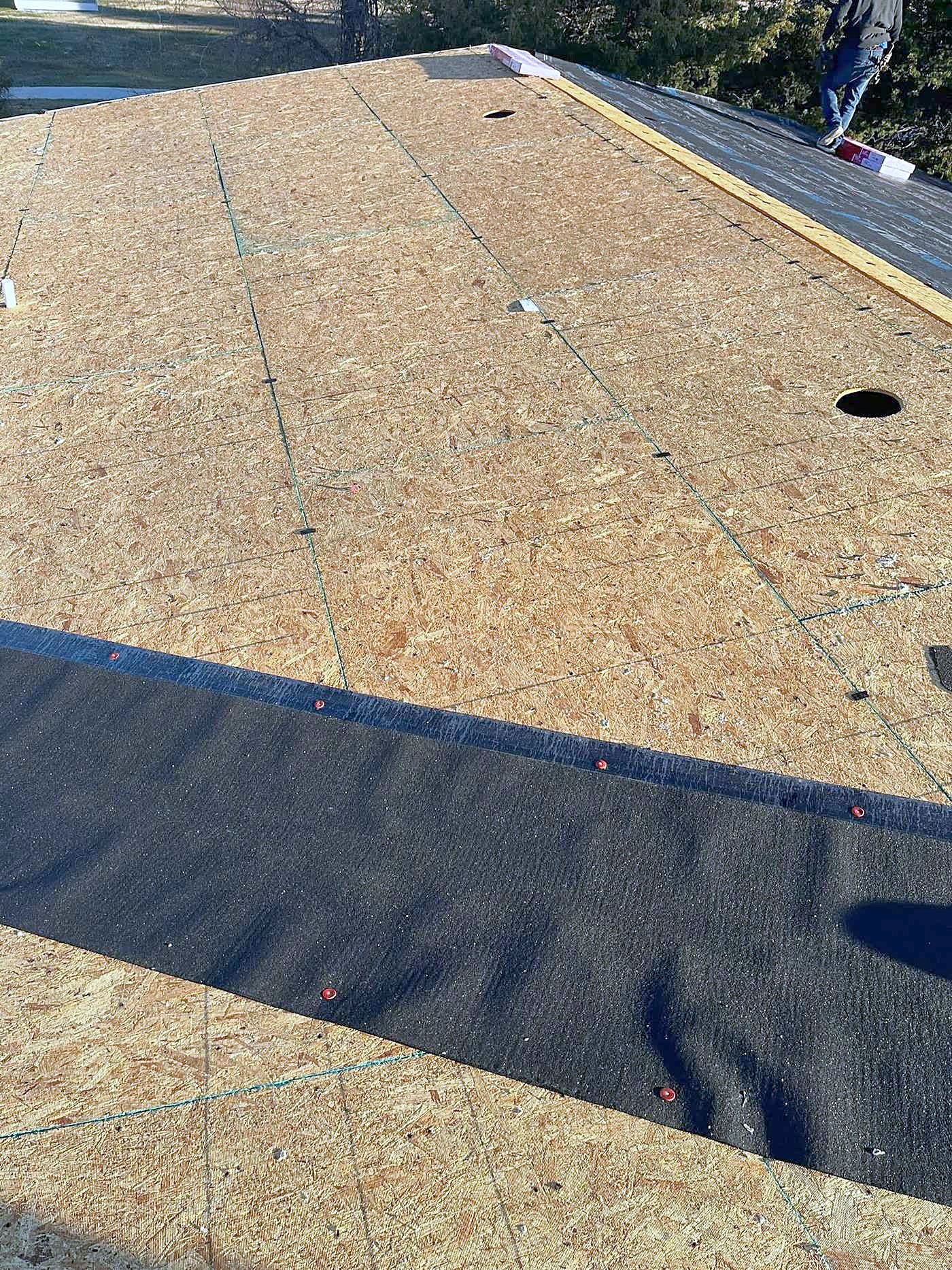 Hernandez Roofing and Restoration at work